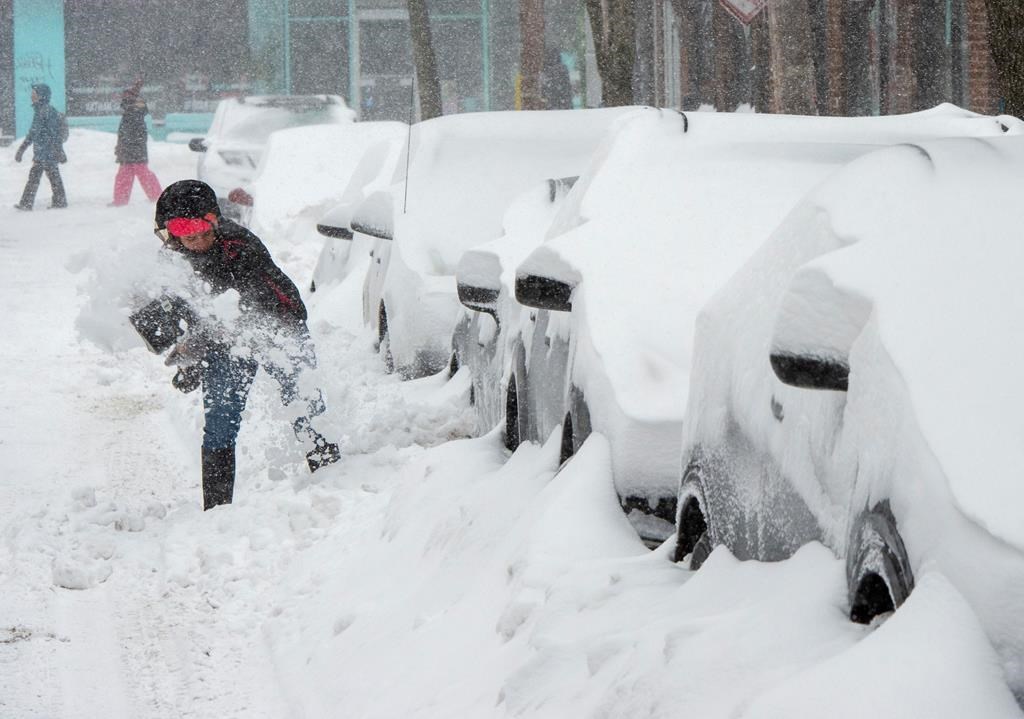 Montreal snow loading operations begin Tuesday