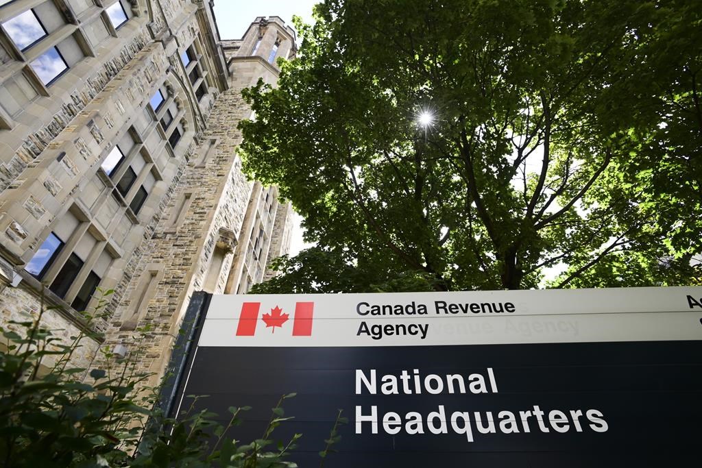 CRA allowing employees to claim up to 400 work from home tax deduction