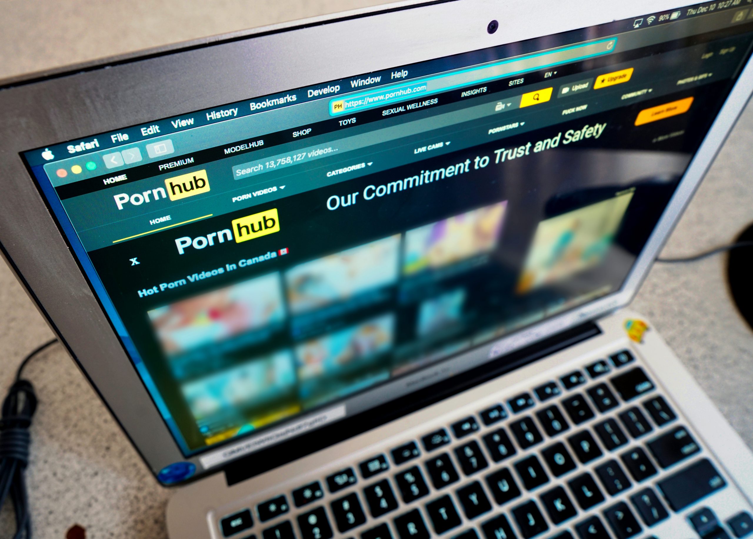 Porn Heed Videos - Pornhub policies reveal legal gaps and lack of enforcement around  exploitive videos | CityNews Montreal