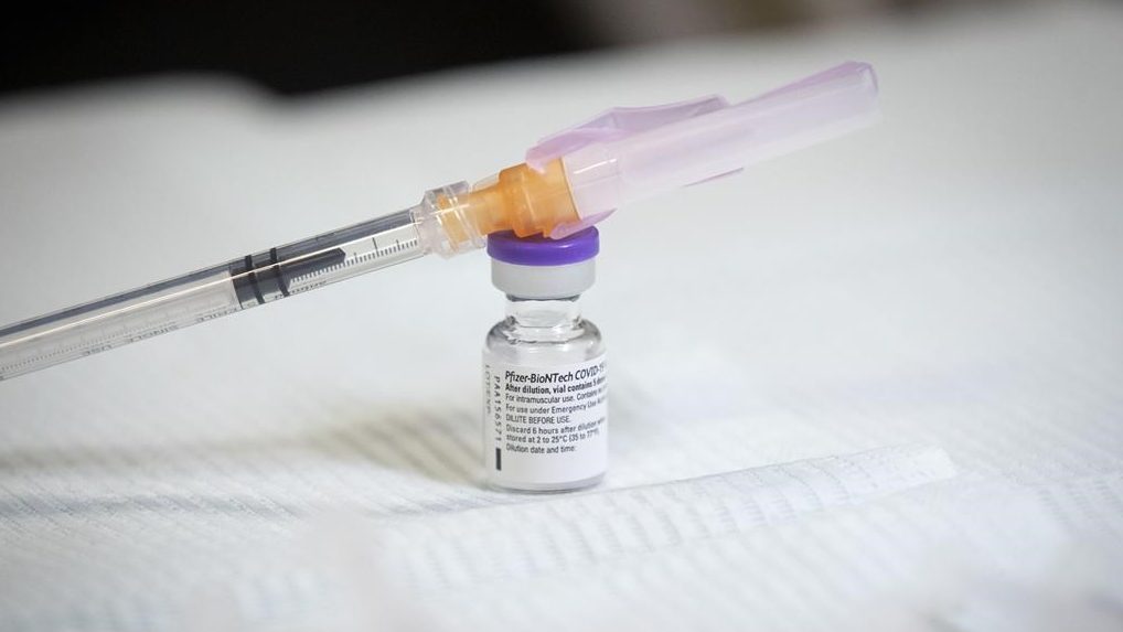 Quebec has set a record of reserved appointments, surpassing 100,000 vaccinations a day