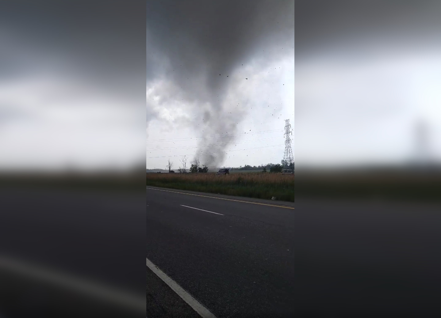 One dead as tornado hits Mascouche, Que., north of Montreal