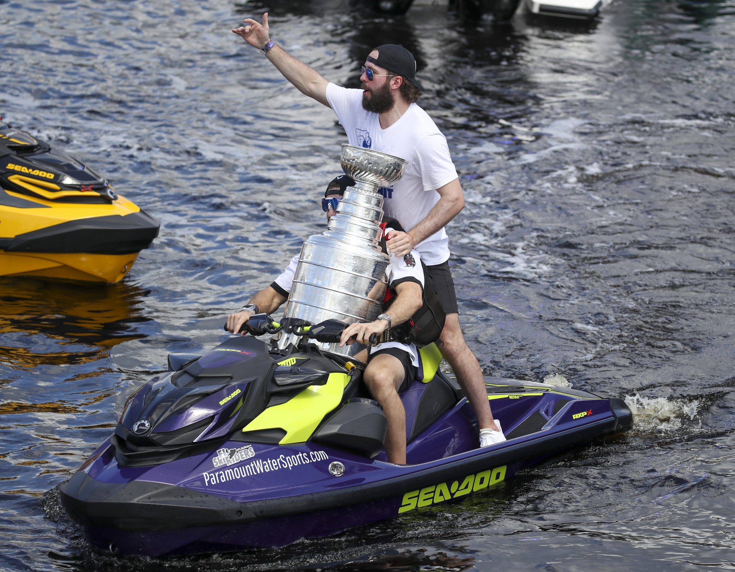 Lightning's Pat Maroon has real story on how Stanley Cup got dented