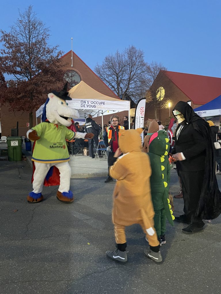 Pierrefonds-Roxboro borough kicks off its Halloween festivities.