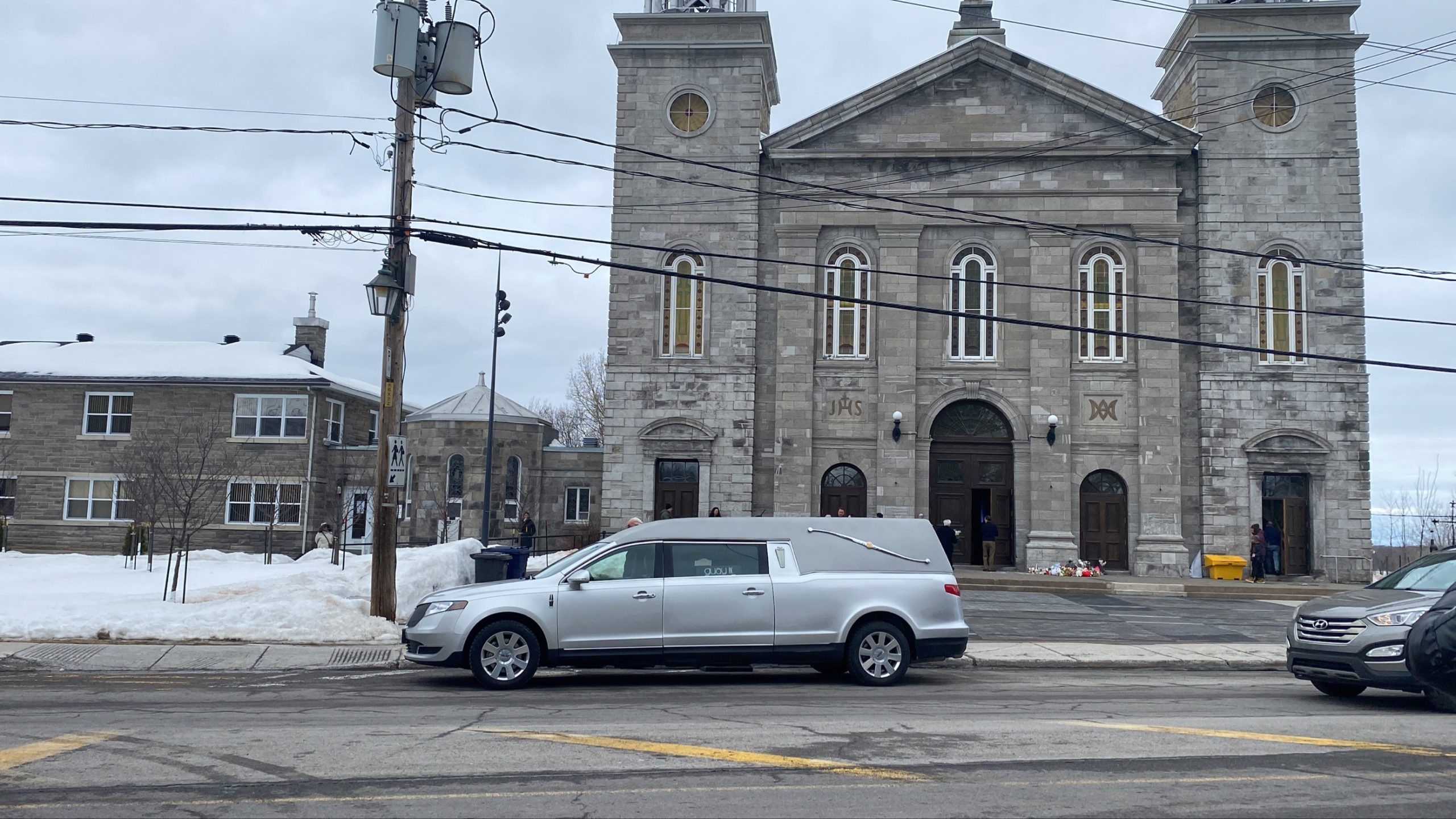 Iglesia Sainte-Rose-de-Lima Guardería Laval accidente de autobús funeral