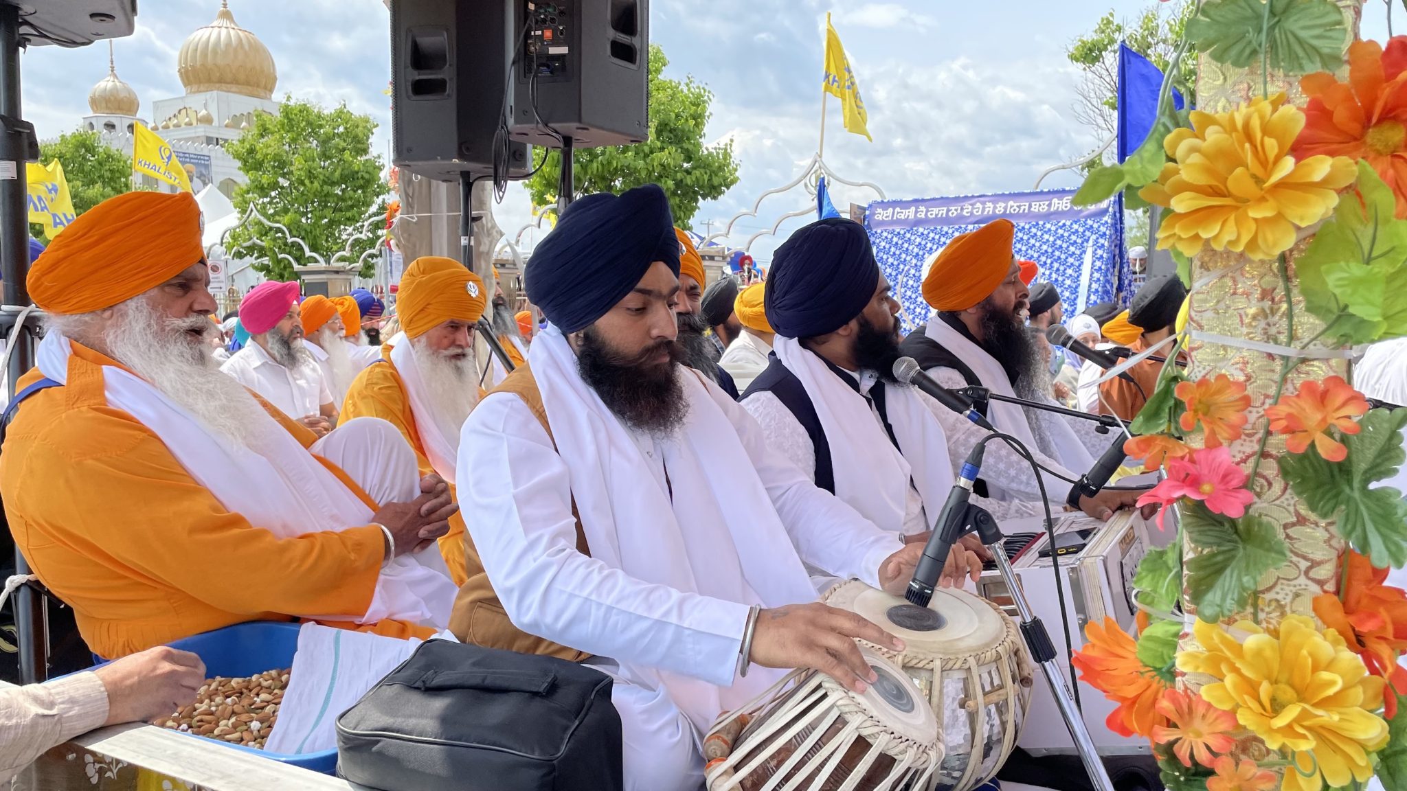 Montreal’s Sikh community holds Nagar Kirtan Parade in LaSalle