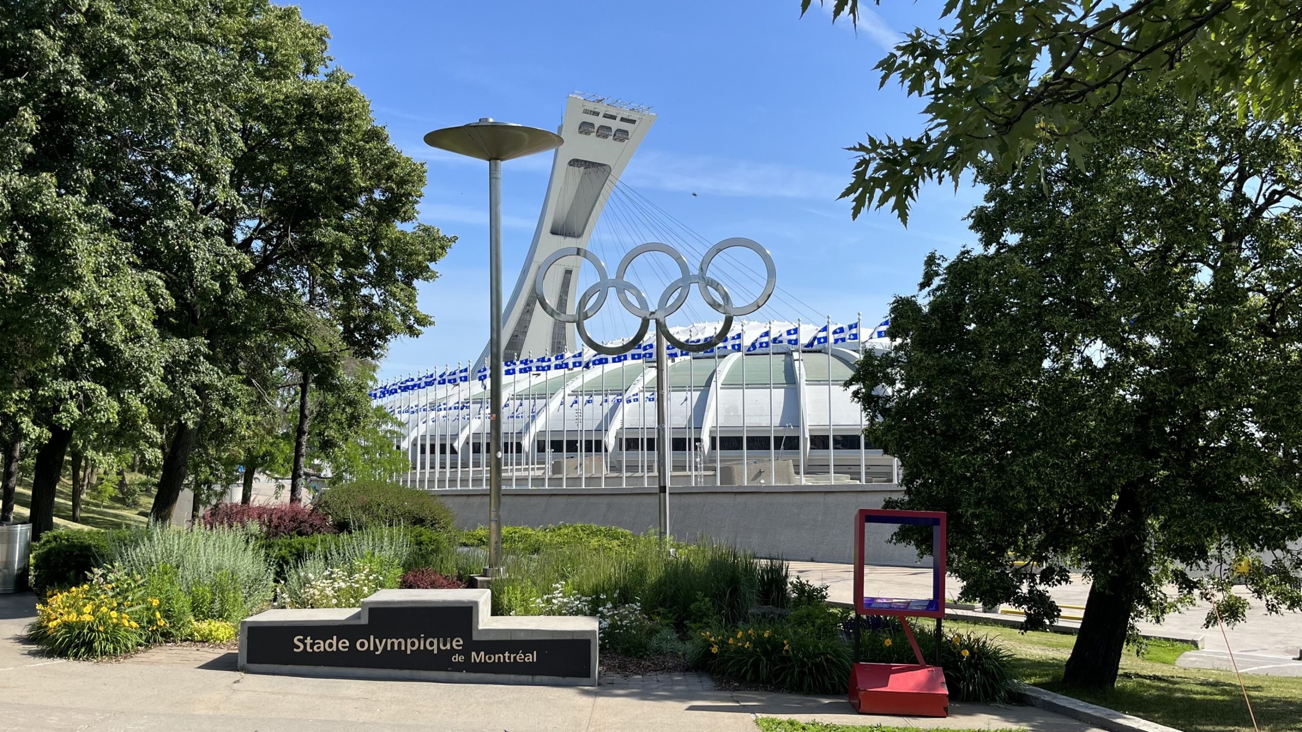 Montreal's Olympic Stadium to get new roof for $250 million – The