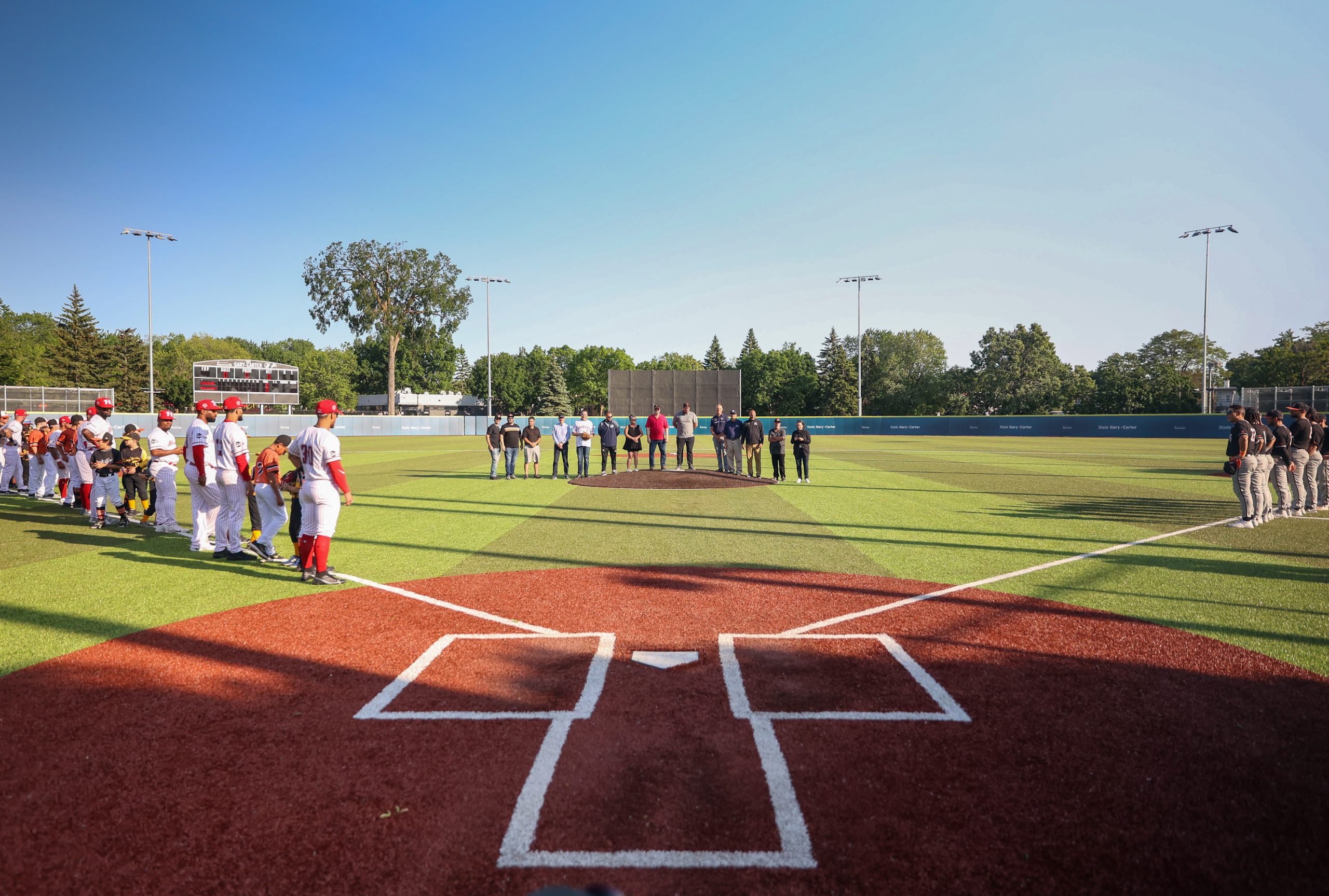 Gary Carter, Montreal Expos' Hall of Fame Catcher, Releases