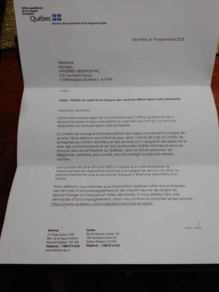 Carta de la Office québécois de la langue française (OQLF) a Pâtisserie Obsession en Châteauguay, QC.  (Crédito de la foto: Anne Fradette-Brunet)