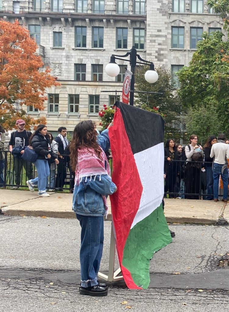 Montreal students rally to support Palestinians