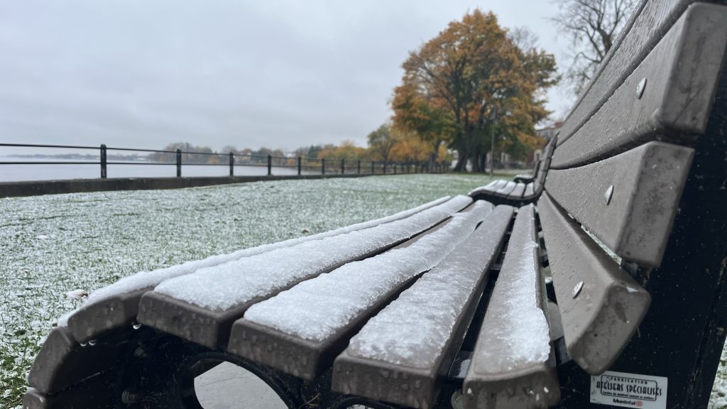 Primera nevada de la temporada en Montreal, foto tomada en Lachine, 30 de octubre de 2023. (CRÉDITO: Martin Daigle, imagen de CityNews)