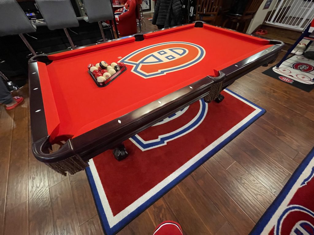 Montreal Canadiens superfan displays memorabilia in 'Habscave