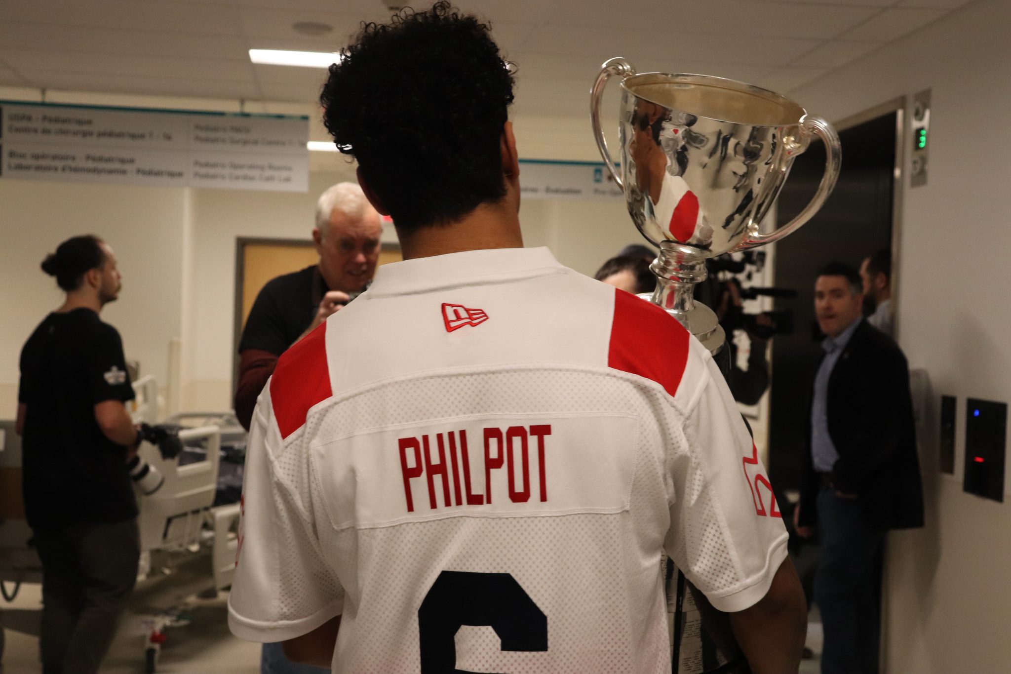 Montreal Alouettes Bring Grey Cup To MUHC