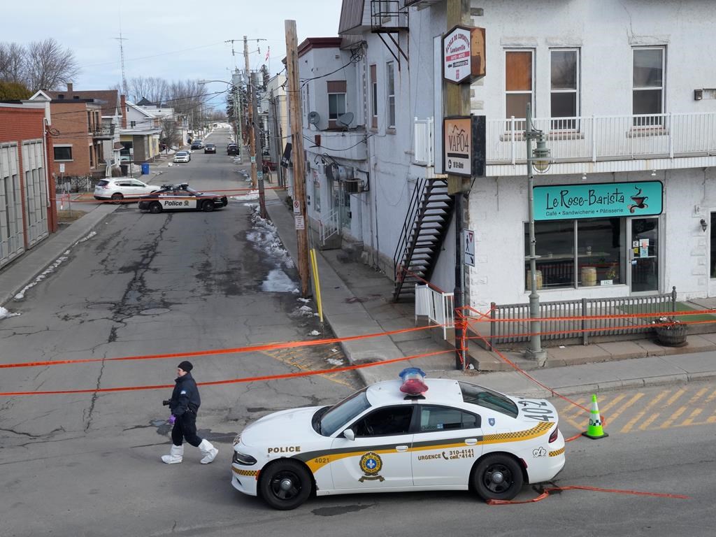 Quebec provincial police at a crime scene