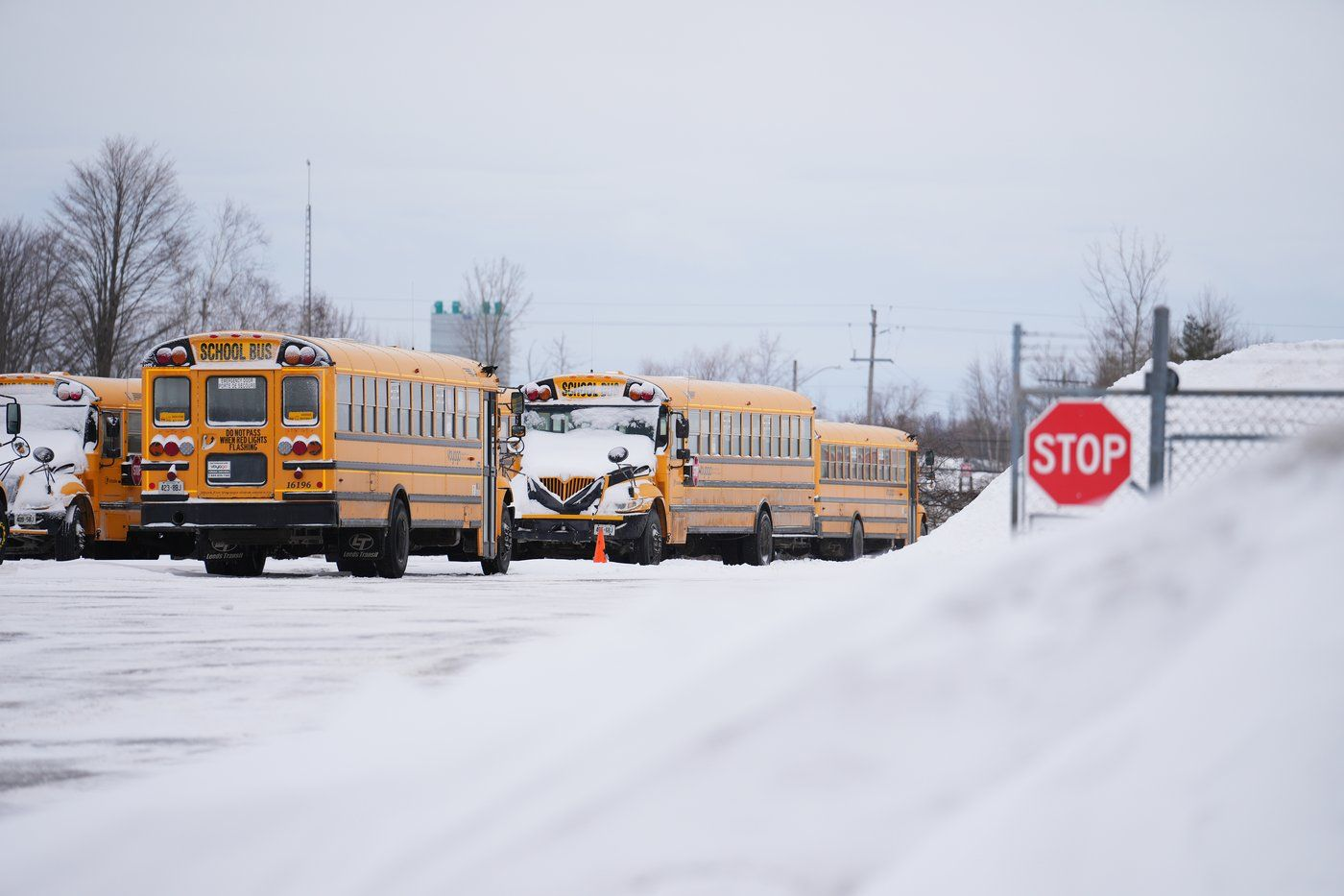 Montreal school transportation workers secure new contract