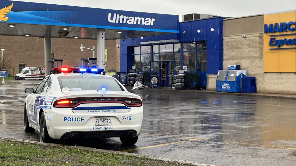Gas station employee stabbed in Saint-Laurent