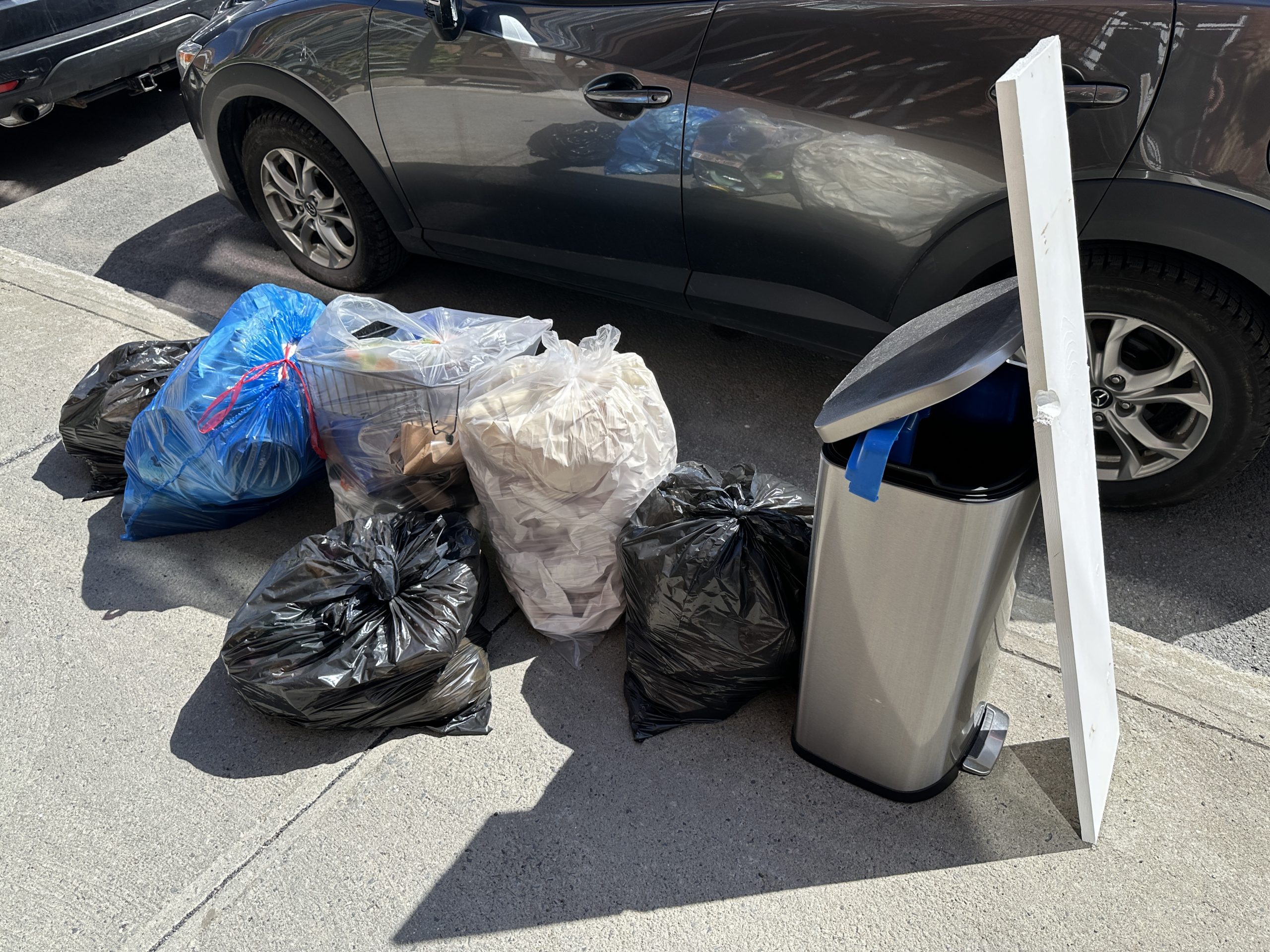 Waste management amid Moving Day weekend in Montreal