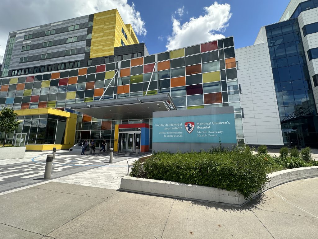 Overflowing pediatric hospitals in Montreal: parents asked to cooperate