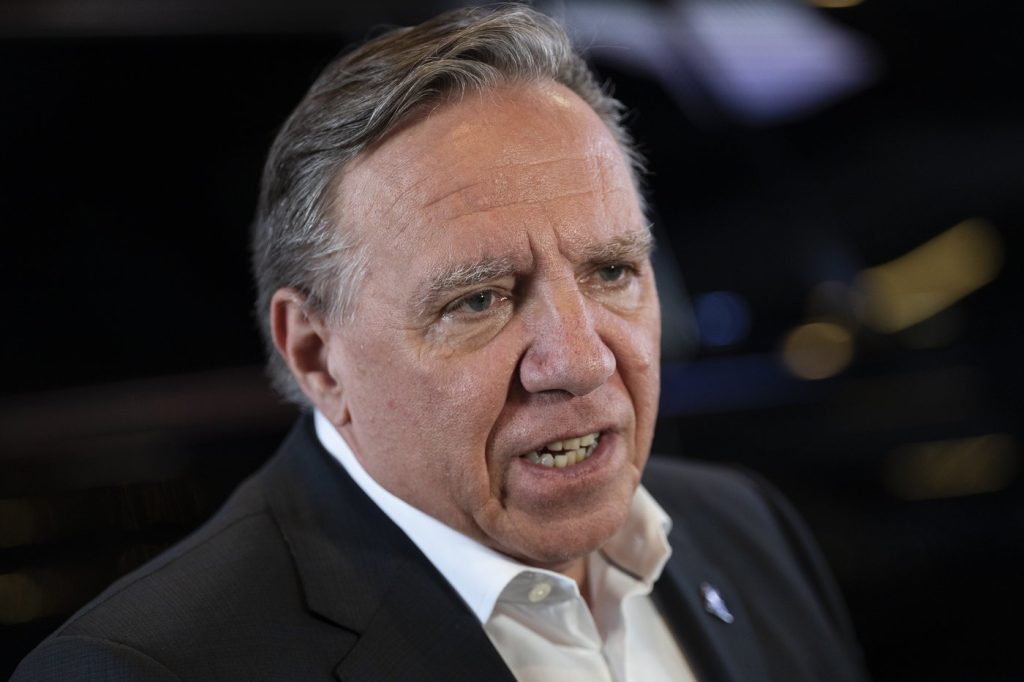 New poll suggests Legault even less popular than Trudeau