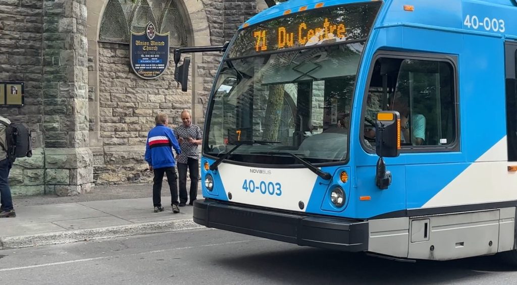 Montreal church wants city, STM to move problematic bus stop