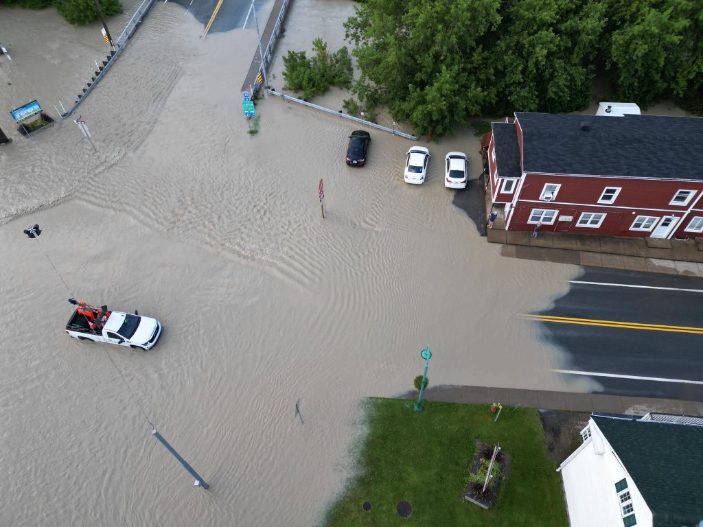 Municipalité d'Yamachiche flooding after remnants of Tropical Storm Debby