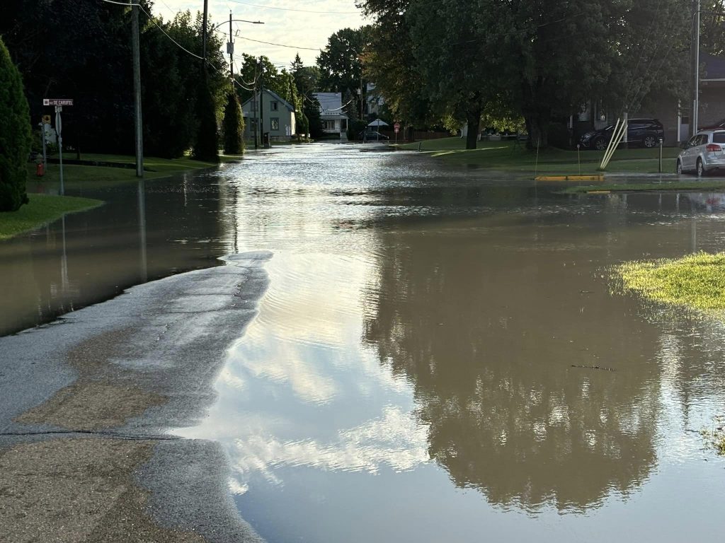 Municipalité d'Yamachiche flooding after remnants of Tropical Storm Debby