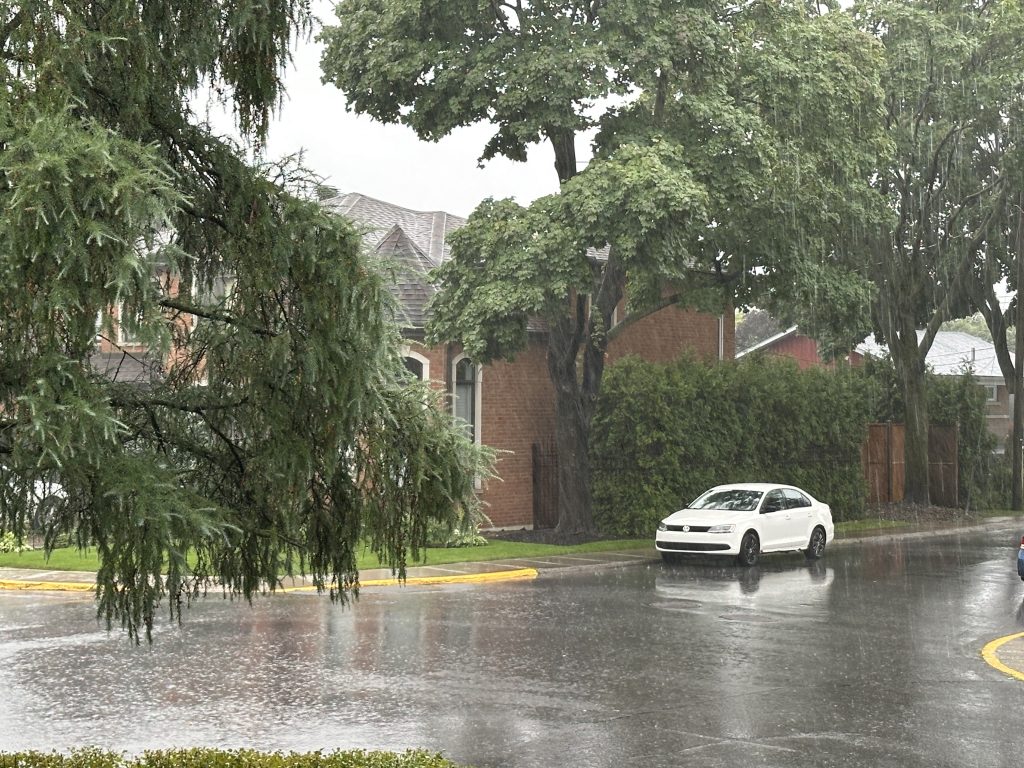 Montreal under special weather statement, heavy rain from tropical storm Debby moves in