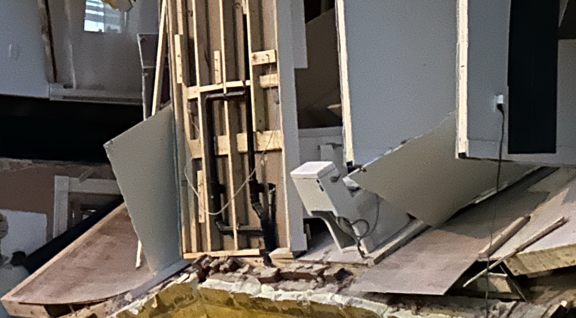 Partial building collapse in St-Henri, no injuries