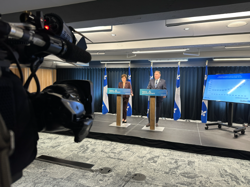 legault and Fréchette at a press conference