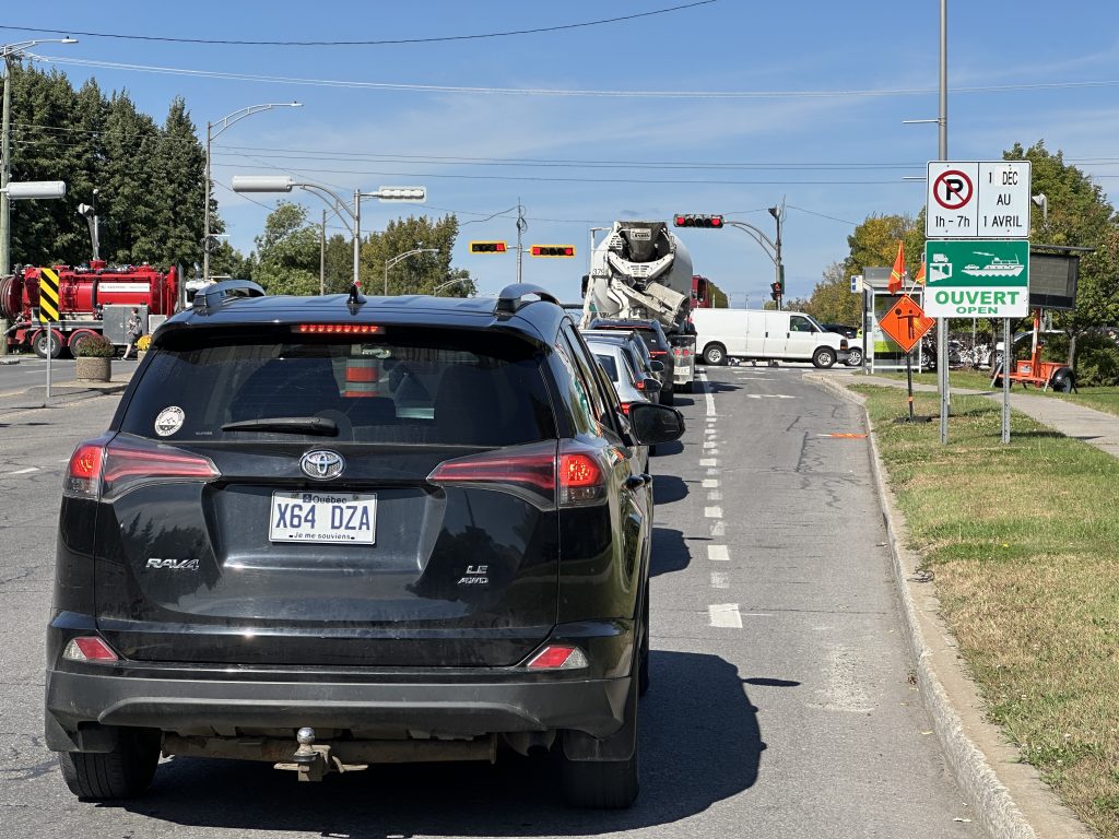 Île-Bizard traffic delays as Presidents Cup gets underway