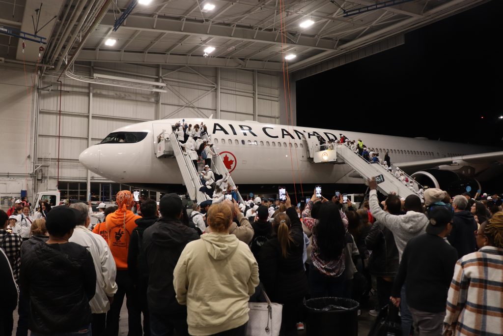 IN PHOTOS: Hundreds of Quebec children embark on magical one-day trip to Disney World