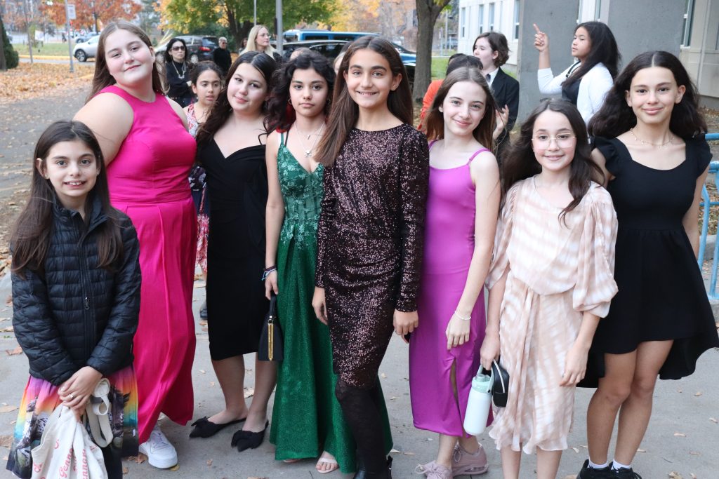 Over 170 EMSB students rock the red carpet: Launching new musical project