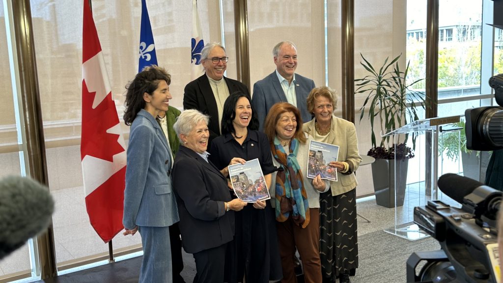 City of Montreal receives committee's recommendations to strengthen, promote French