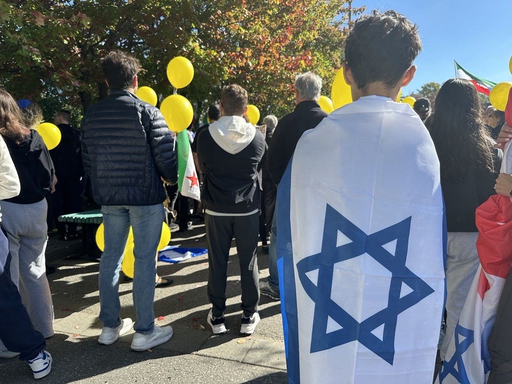 Montreal walk to honour those killed and taken hostage on Oct. 7, 2023 during Hamas' attack on Israel