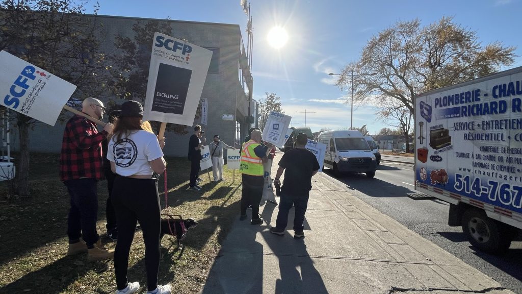 Port of Montreal dockworkers strike