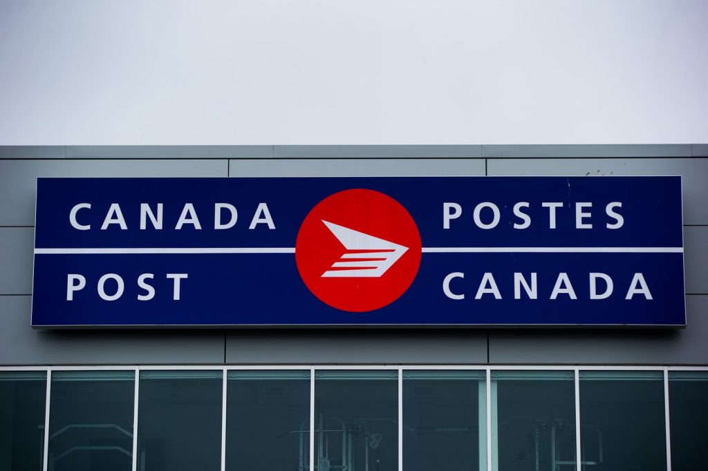 Canada Post workers officially on strike, says union