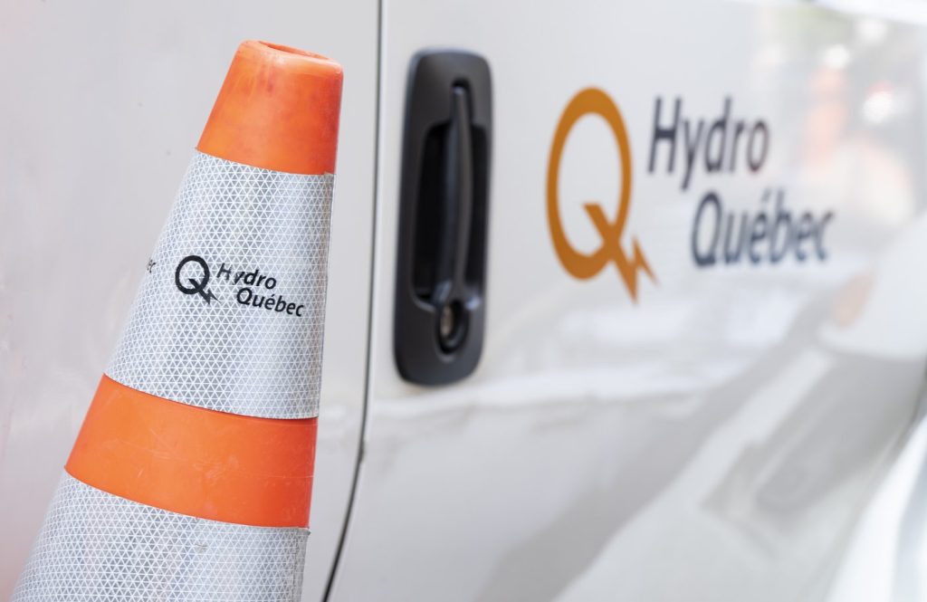 Four unions vote in favour of strike mandates at Hydro-Québec