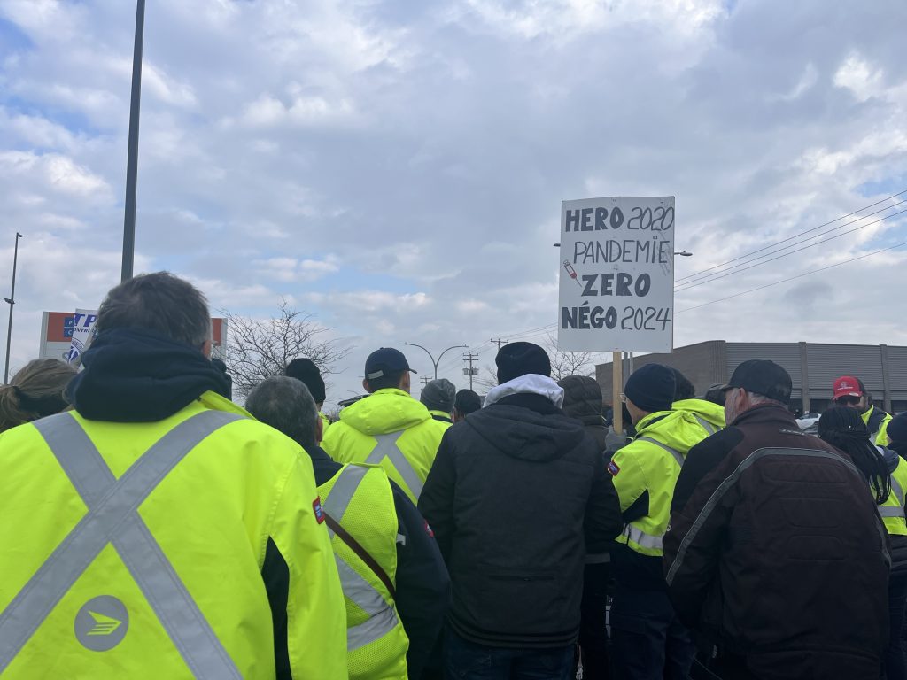 Canada Post employees want better working conditions and fair wages