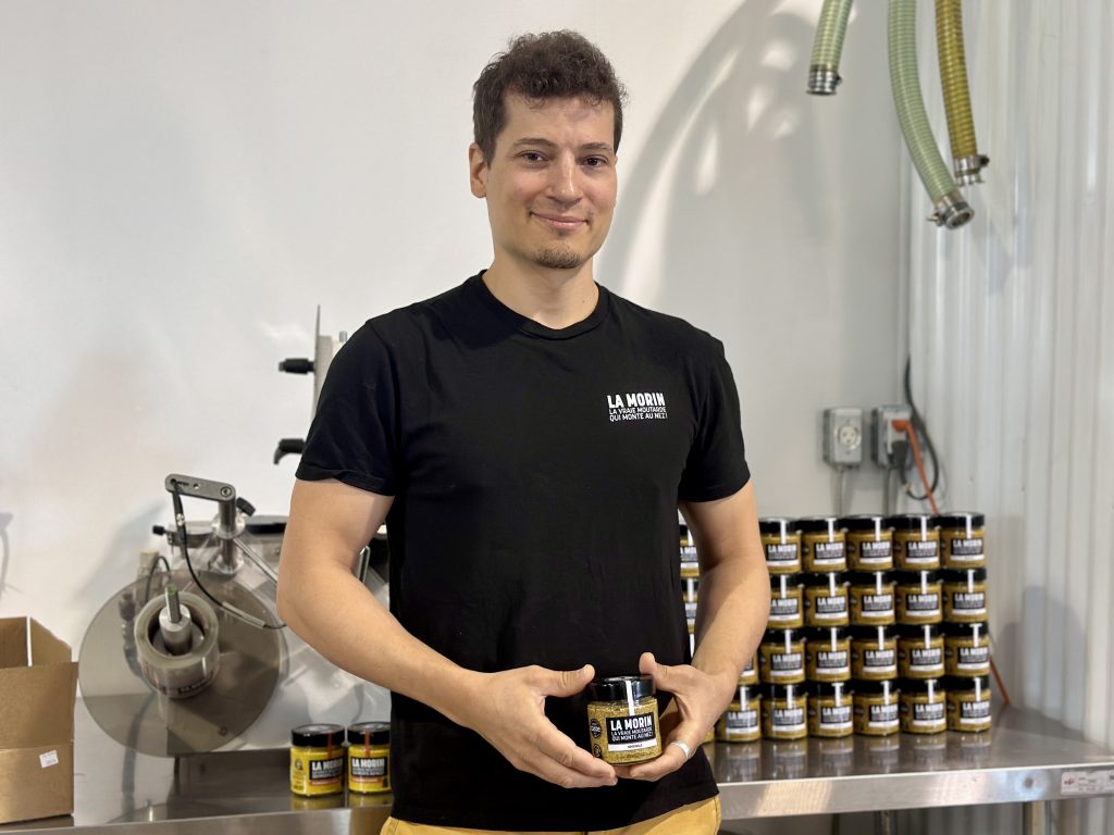 Local Montreal mustard favorite La Morin 'desperately' needs help months after water main break