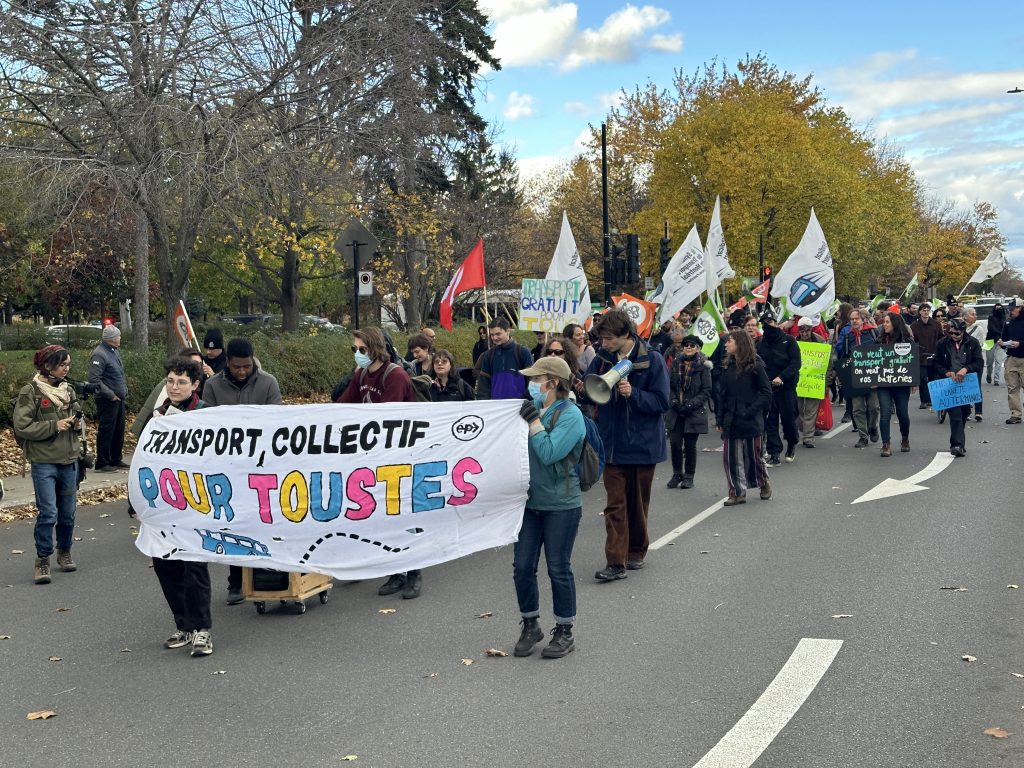 Environmental groups call for free public transit in Quebec