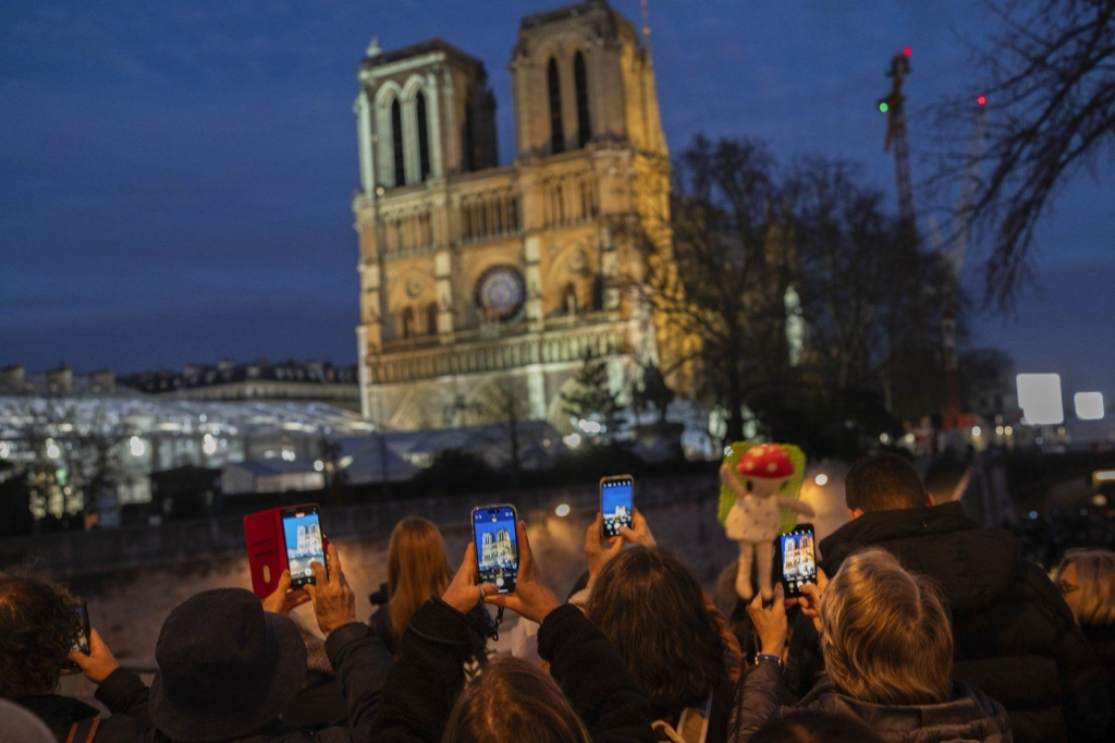 Legault attended the reopening of Notre-Dame Cathedral in Paris