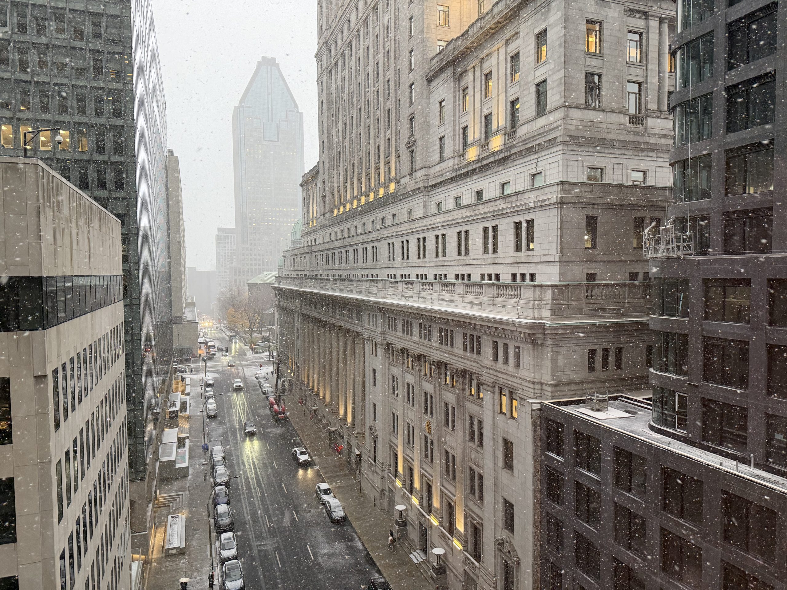 Up to 20 cm of snow expected as Montreal braces for first major ...