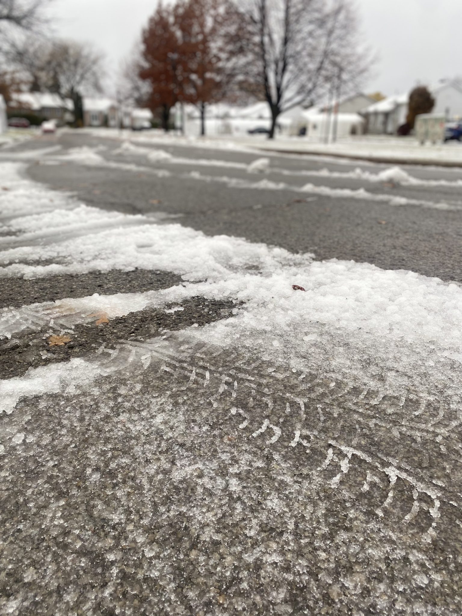 Rain, snow and sleet make for slippery commute in Montreal