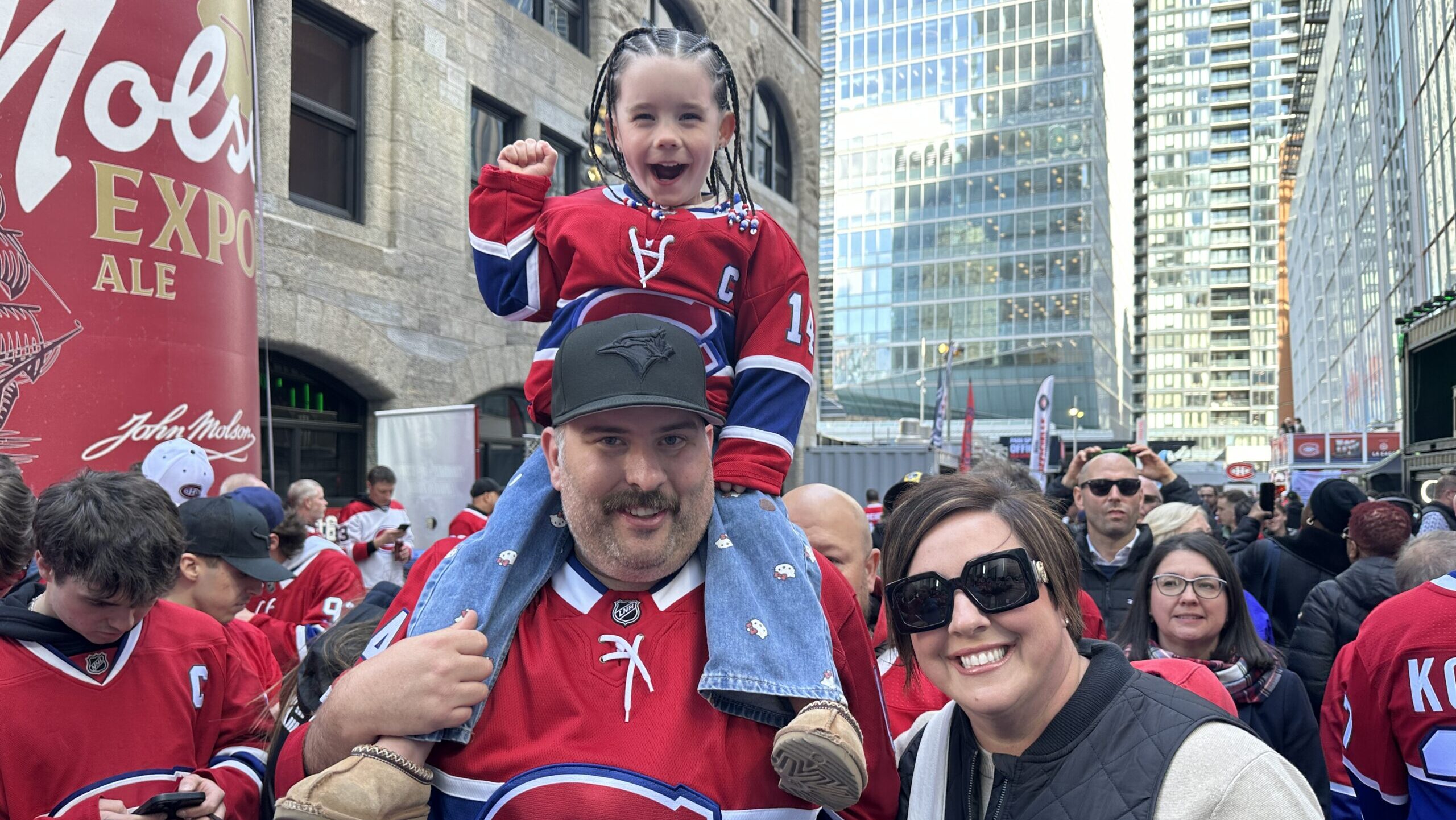Jerseys out, hopes high: Habs fans gear up for Game 6