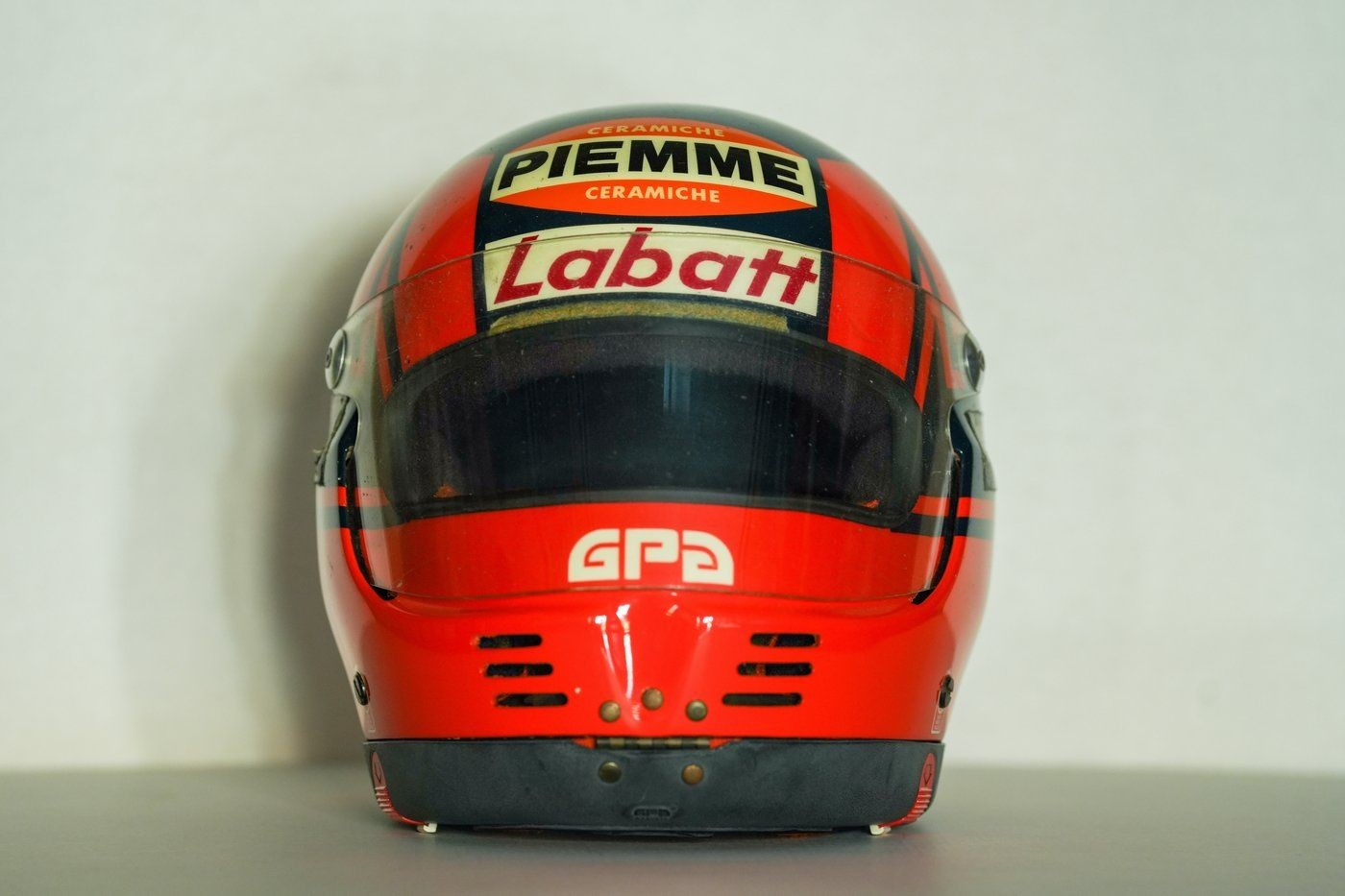 GP1×30＋GC×30 Helmet worn by Canadian F1 great Gilles Villeneuve sells for